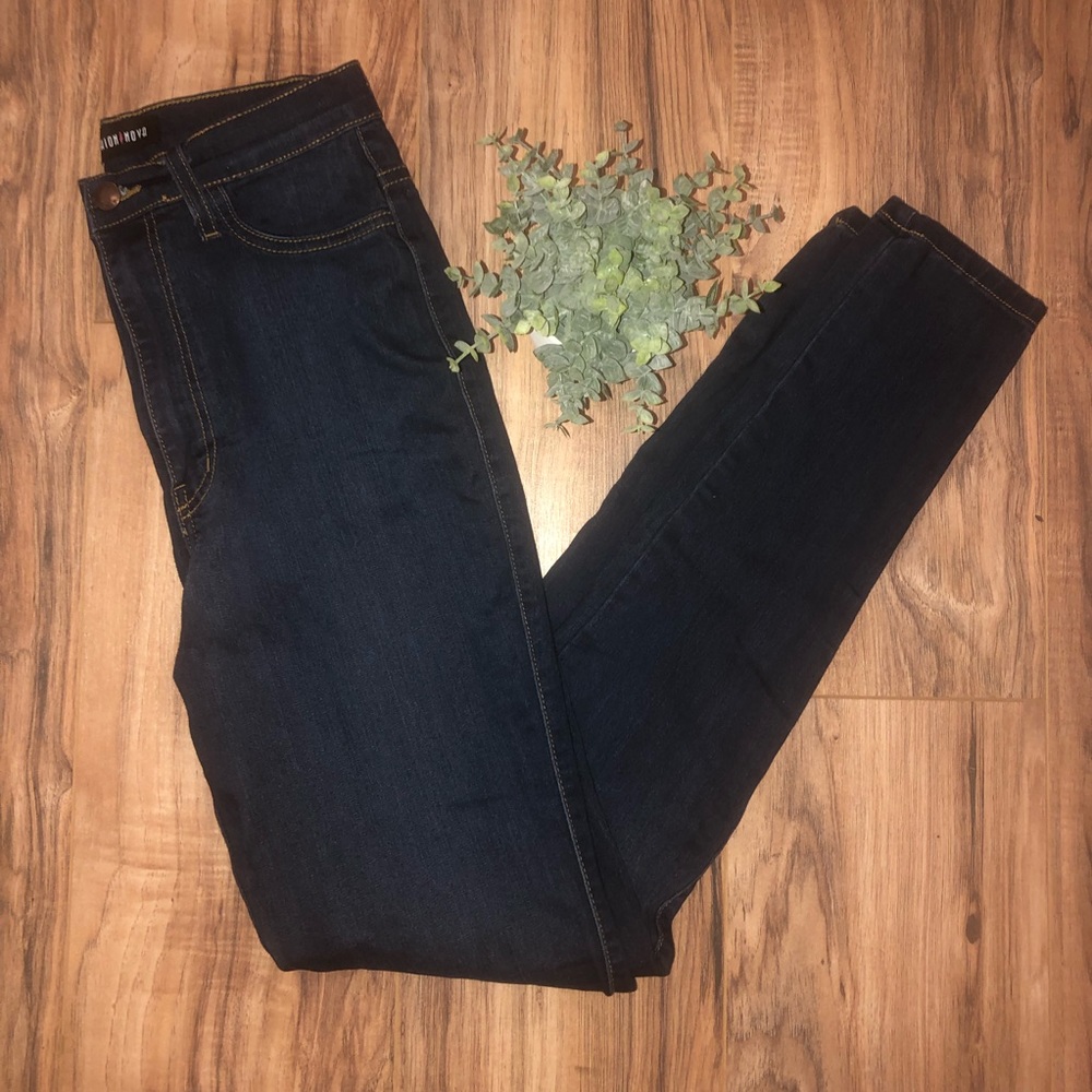 Fashion nova jeans!